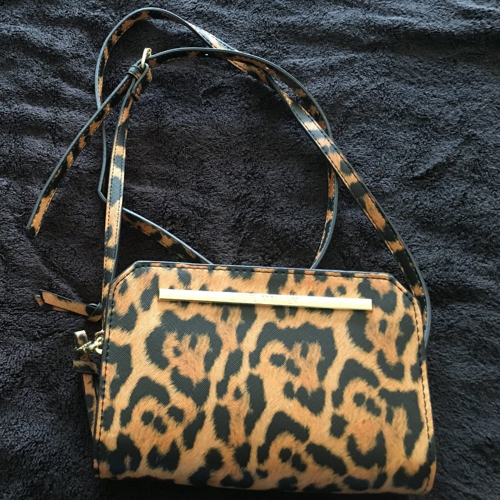 Leopard print bag